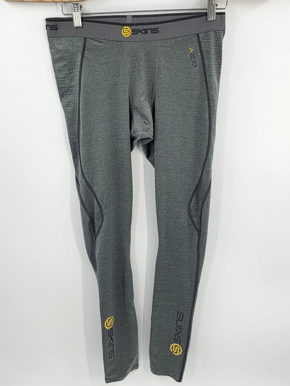 Skins A200 Mens Compression Pants XL Gray Tights Athletic